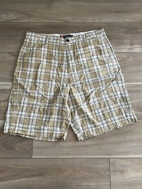 Champs Shorts